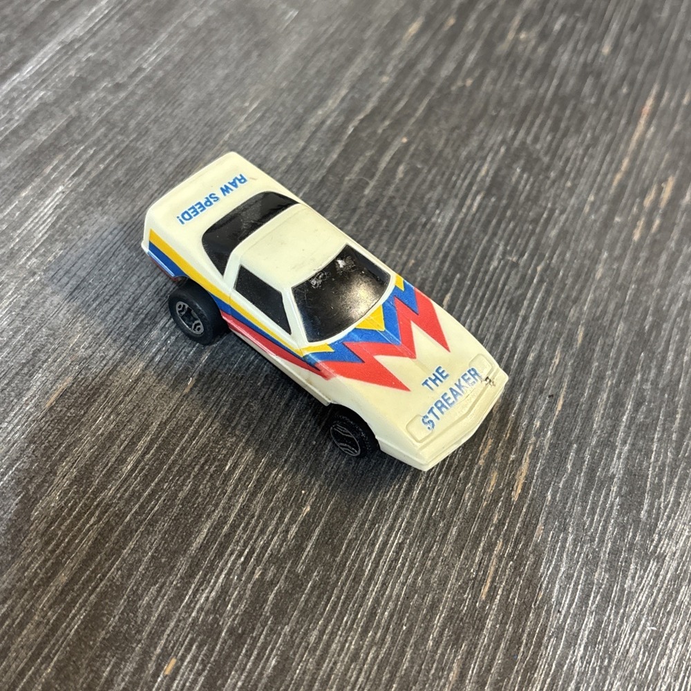 Tonka TNT Racers The Streaker 1/64 Chevy Corvette Raw Speed